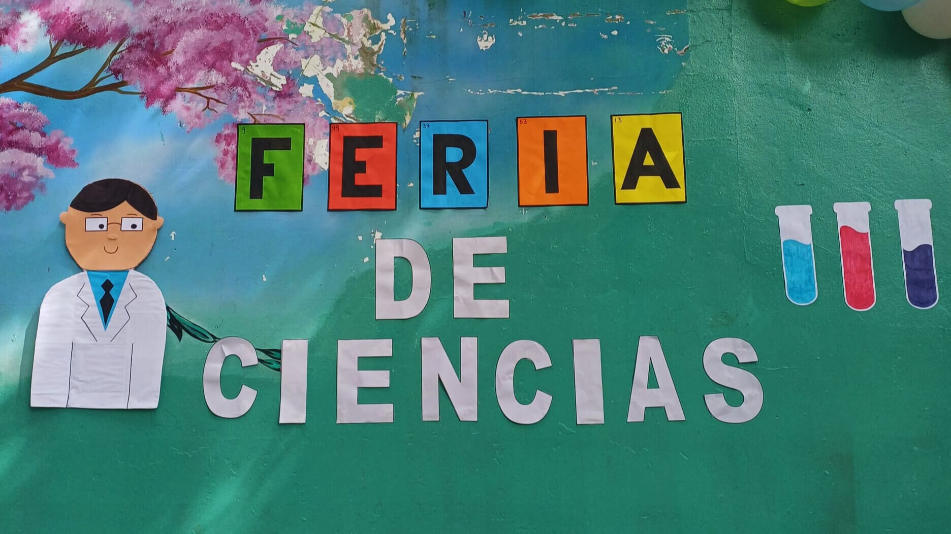 Feria de ciencias en grande